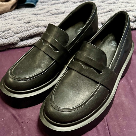 Black Loafers - Picture 1 of 7